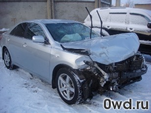 Битый автомобиль Toyota Camry